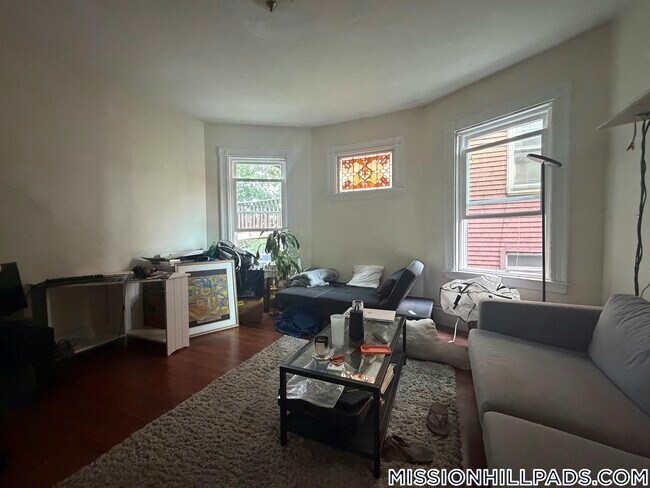 Foto del edificio - 41 Parker Hill Ave