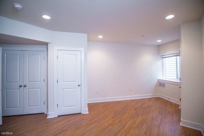 Foto del edificio - 3842 Lancaster Ave