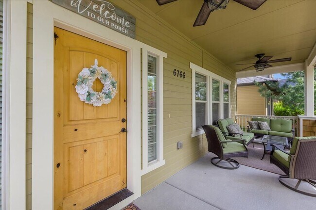 Building Photo - 3-Bedroom Craftsman-Style Home