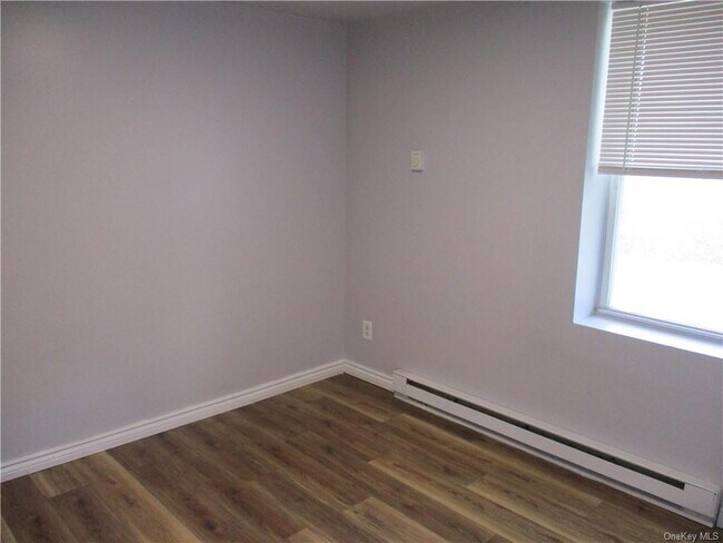 Foto del edificio - 41 Sunny Acres Rd