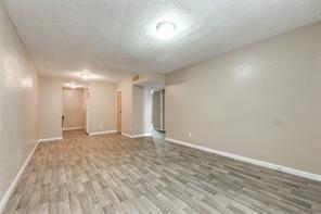 Building Photo - 9100 Dodson St