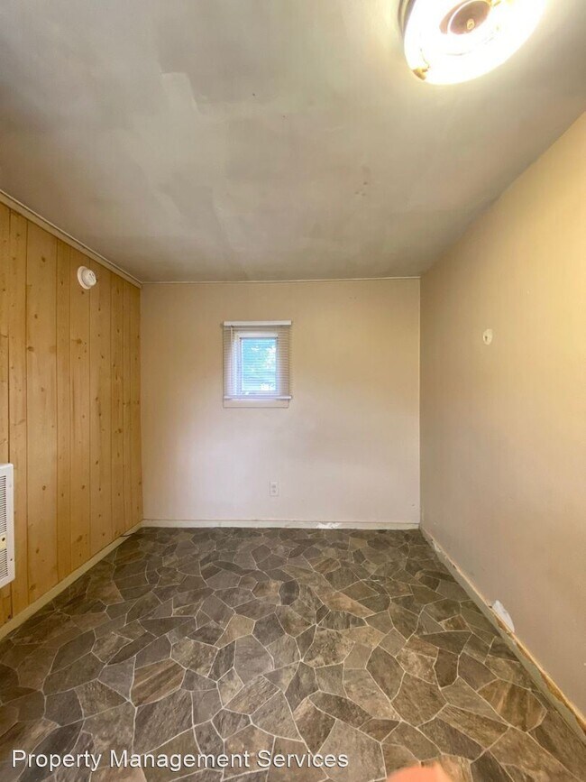 Building Photo - Studio, 1 bath House - 58876 County Road 13