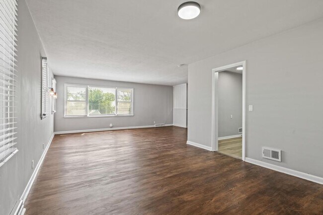 Foto del edificio - 7214 Northridge Dr