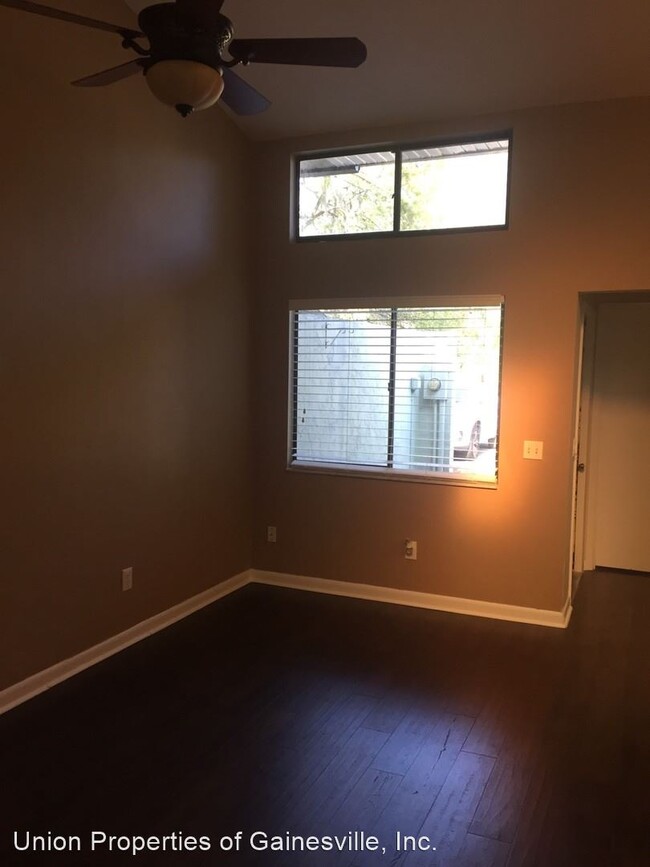Building Photo - 2 br, 1 bath House - 2847 SW 39th Avenue