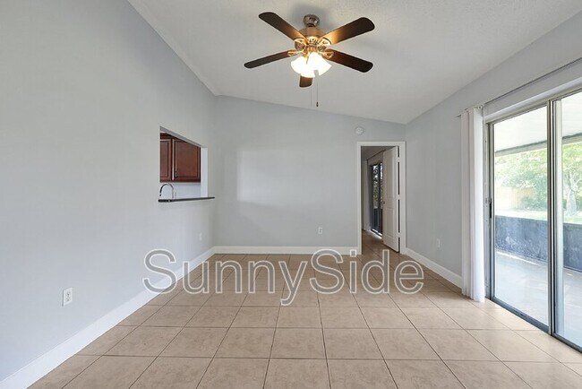 Building Photo - 806 Hebburn Way