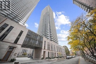 Building Photo - 65 St Mary St