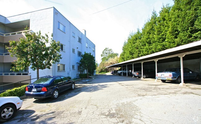 Building Photo - Ross Apartments