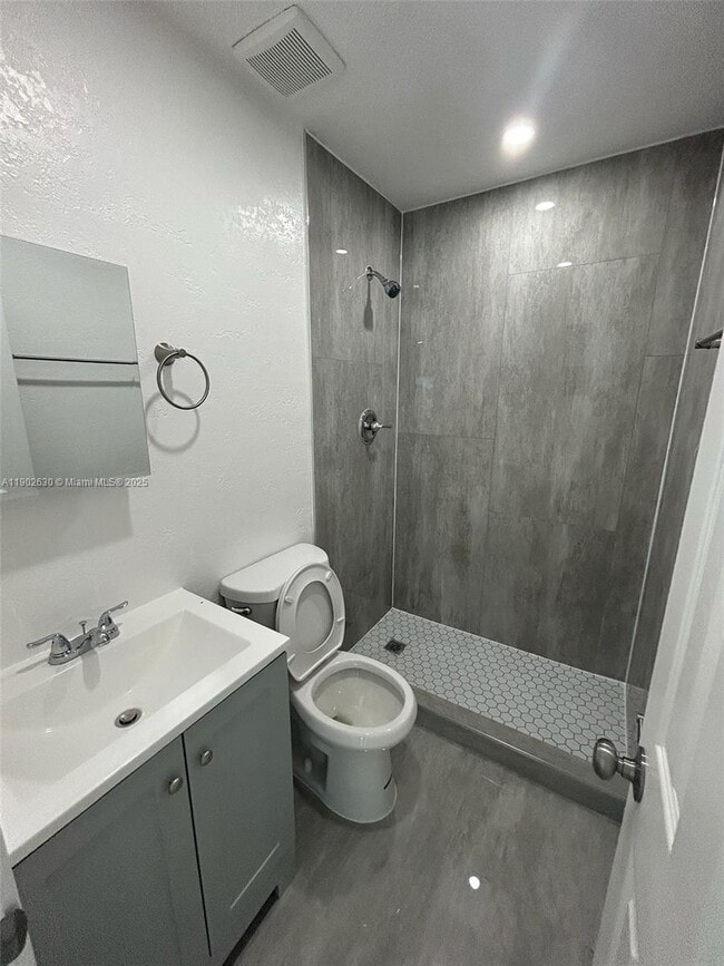 Foto del edificio - 305 Lewis Ln