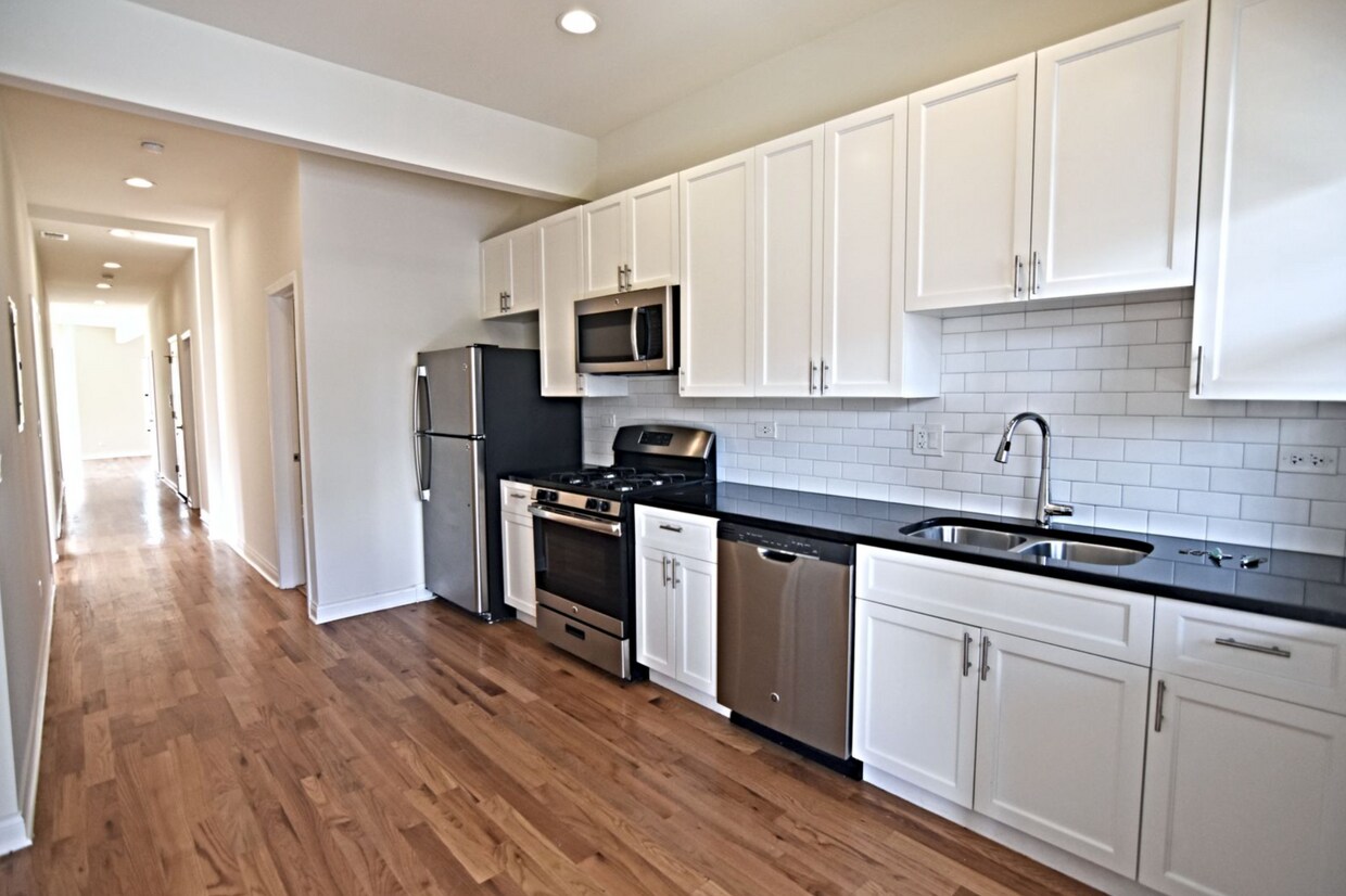 Foto principal - 732 W Grace St