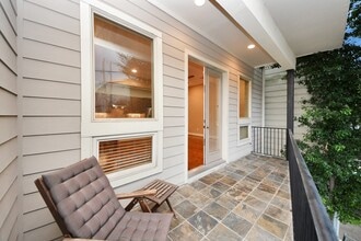 Building Photo - 4116 Dickson St Building Photo - 4116 Dickson St