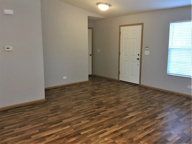 Foto del edificio - 143 Concord Dr S