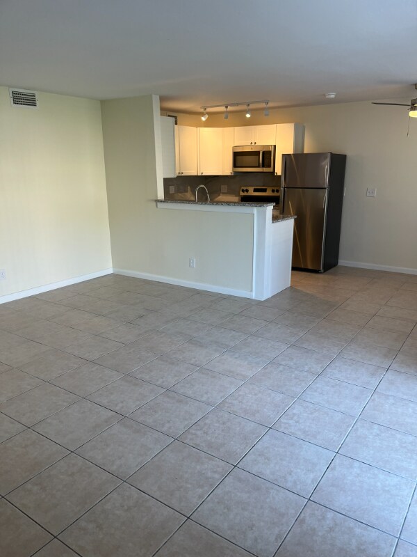 Foto del edificio - 1870 Agora Cir SE