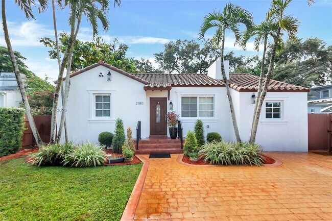 Foto del edificio - 2180 SW 24th St