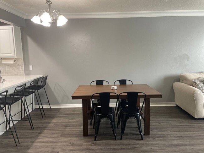 Foto del edificio - 1251 Cattail Dr
