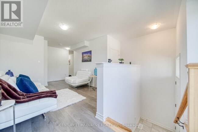 Building Photo - 388 Okanagan Path