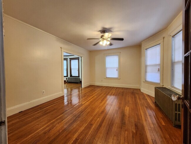 Foto del edificio - 431 Eastern Ave