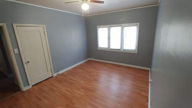 Quitee and Huge Bedroom Space - 1517 Dixon St