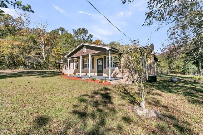 Foto del edificio - Tranquil Country Living on 2+ Acres — Spac...