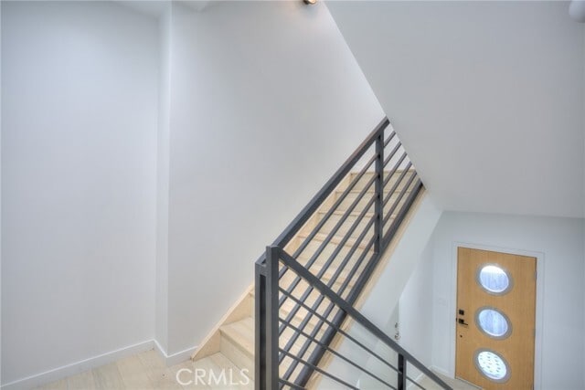 Building Photo - 470 Sycamore Glen