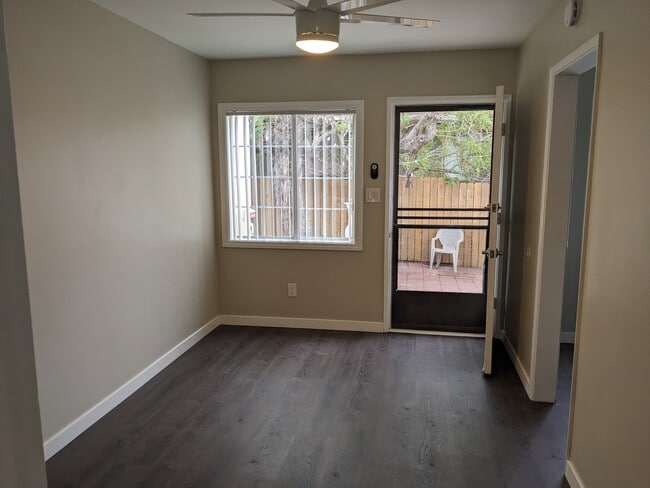 view to entry door - 4431 College Ave