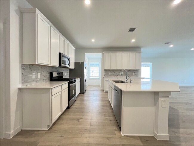Building Photo - 30243 Lone Peak Dr