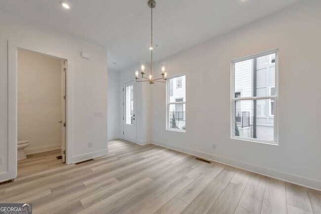 Foto del edificio - 517 Motivation Cir NW