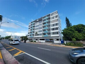 Building Photo - 8000 Harding Ave