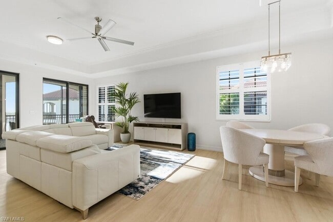 Building Photo - 10731 Mirasol Dr