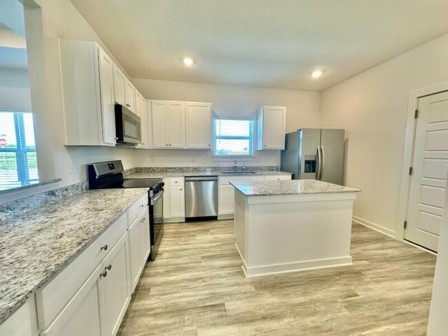 Foto del edificio - 494 Arrowwood Blvd