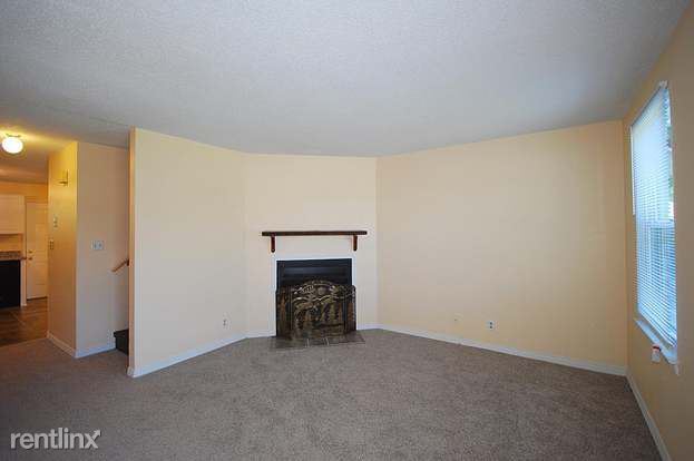Building Photo - 931 Kingsbury Dr