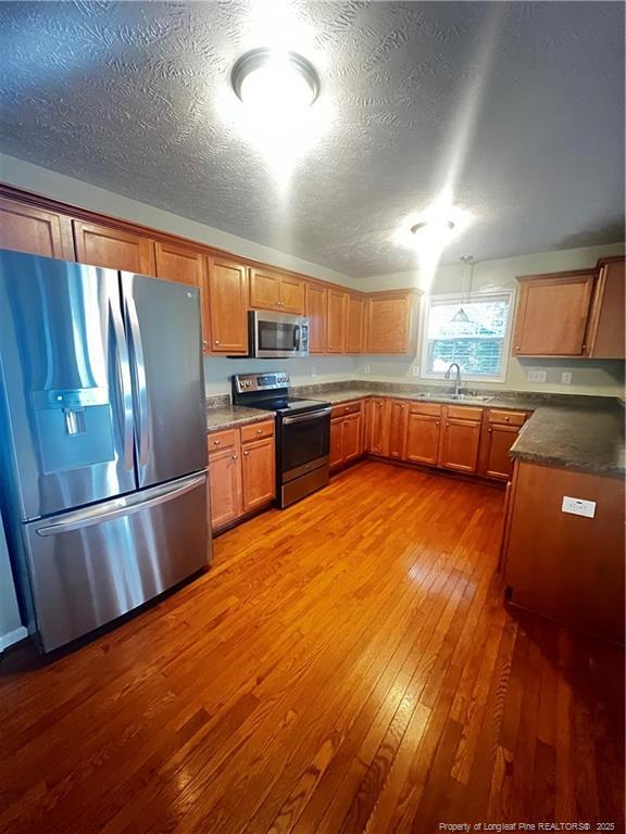 Building Photo - 208 Wood Run