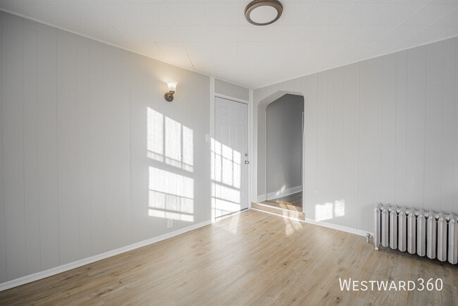 Building Photo - 4011 Elm St