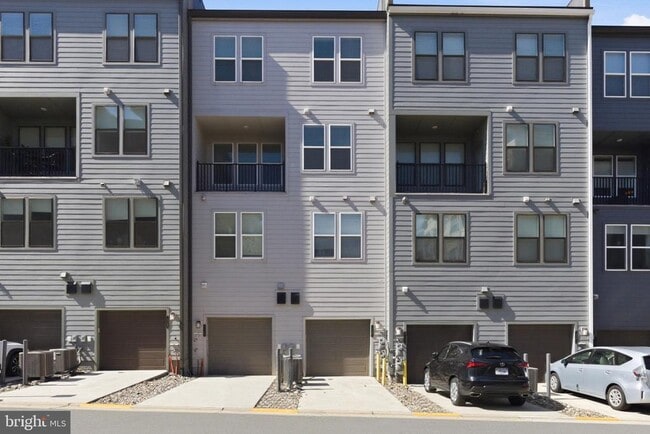 Foto del edificio - 13367 Launders St