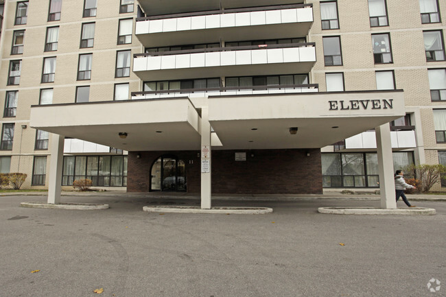 Building Photo - Bayview Square Apartments