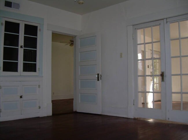 Building Photo - 5505 Reiger Ave