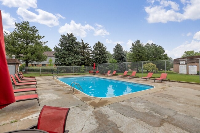 Foto del edificio - Candlewood Apartments