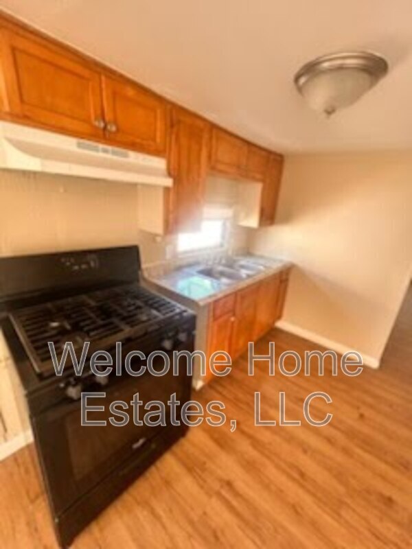 Foto del edificio - 110 E Prince Rd