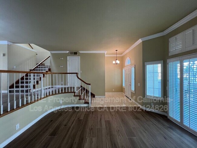 Foto del edificio - 2300 Maple Ave