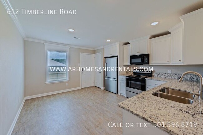 Foto del edificio - 612 Timberline Rd