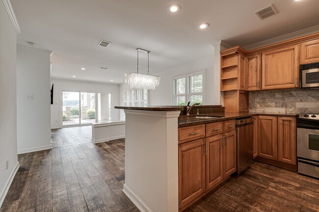 Building Photo - 646 Portside Dr