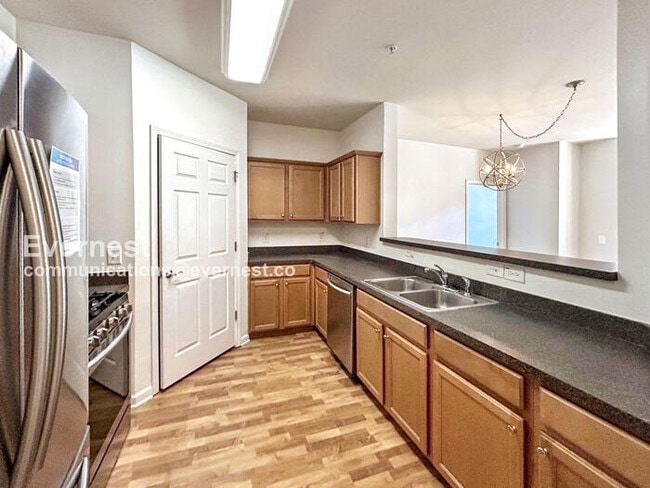 Foto del edificio - 4805 W Village Way