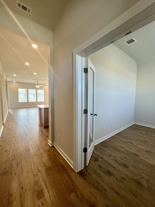 Building Photo - 14438 Inspiration Pt