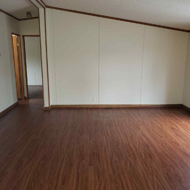 Building Photo - 3406 OH-83