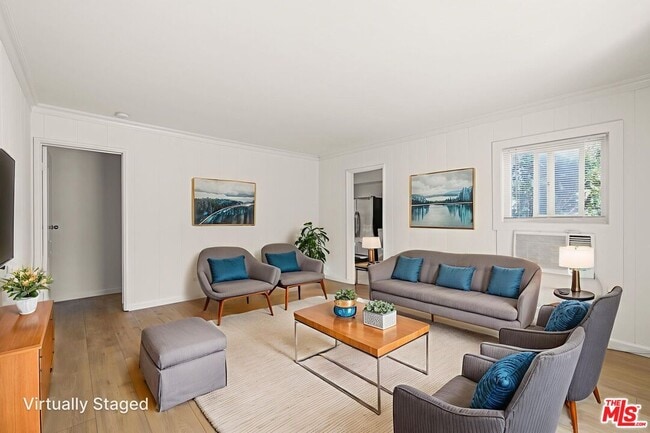 Foto del edificio - 14721 Sylvan St