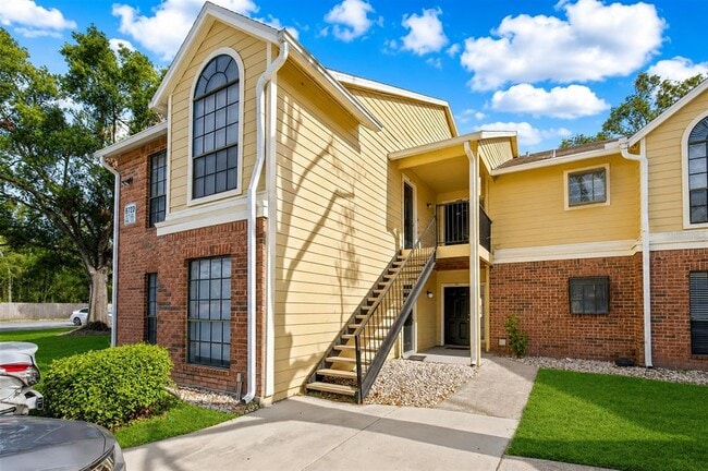 Foto del edificio - 8722 Mallard Reserve Dr
