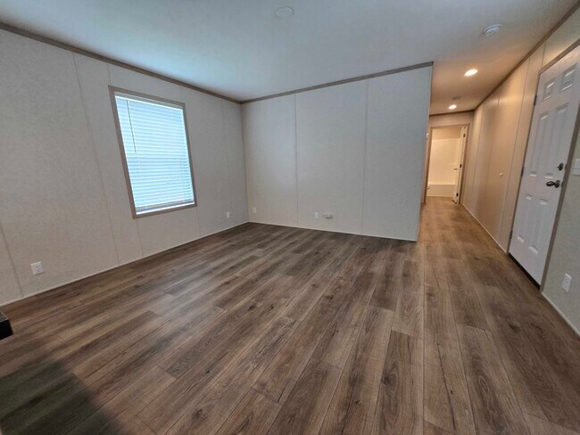 Building Photo - 52885 Van Buren Ct