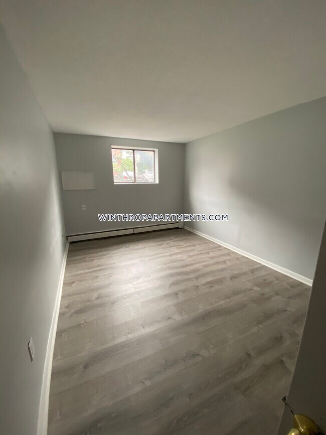 Building Photo - 800 Governors Dr