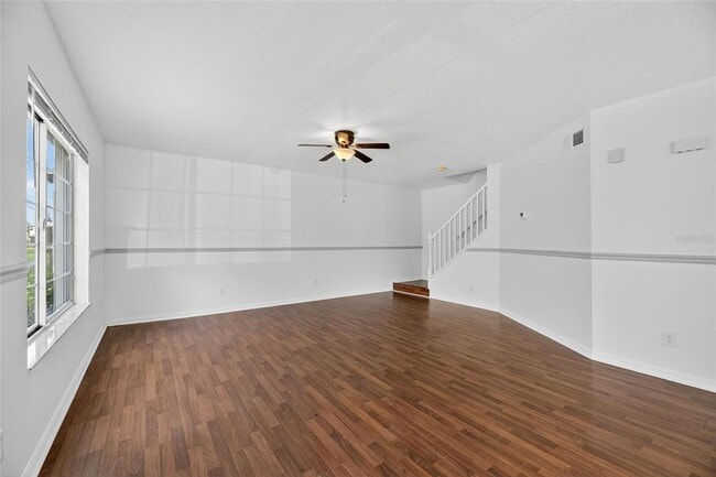 Foto del edificio - 10737 Keys Gate Dr