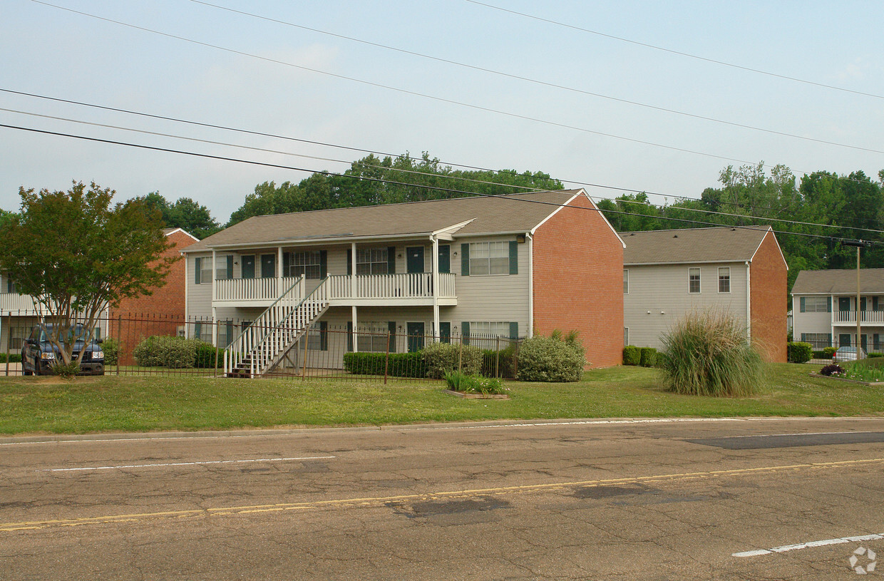 Oake Pointe Apartaments - Oakepointe Apartments