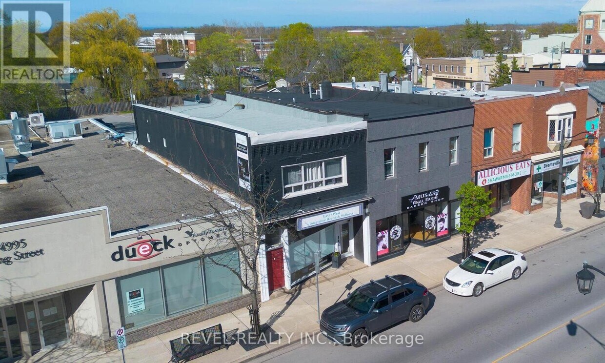 Photo principale - 4993-4993 King St